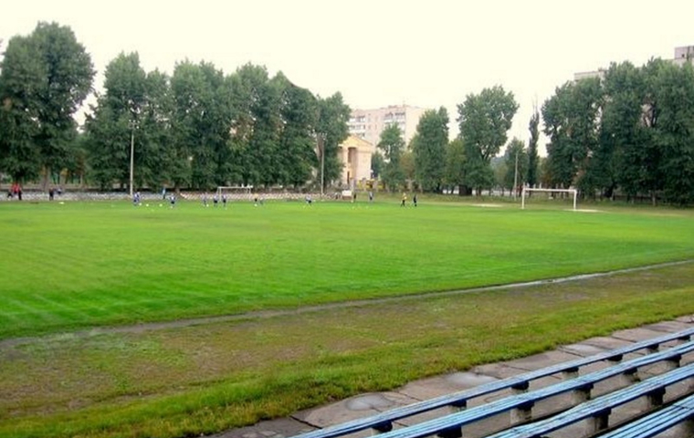 Стадіон ДВРЗ 