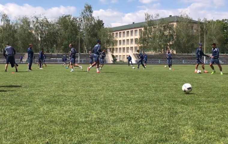 Футбольне поле 