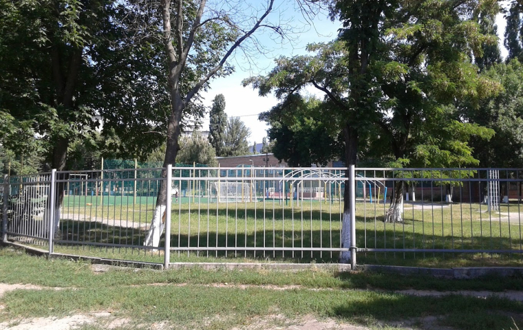 Майданчик ЗОШ №83