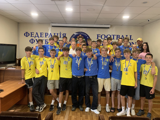 Урочисте нагородження команд «Темп-Святошин» U-15 та U-16 сезону 24/25